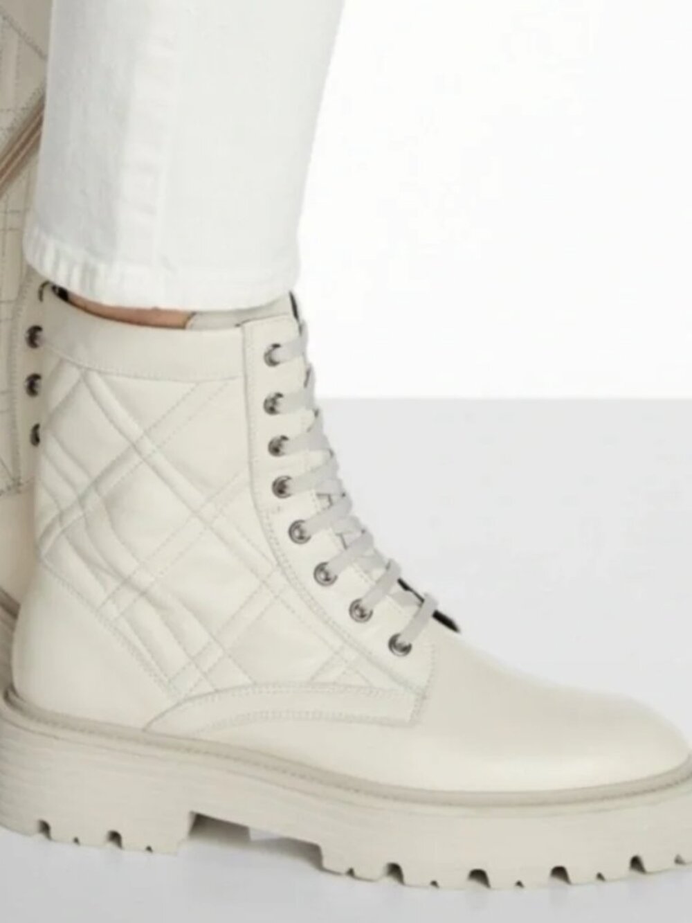 New La Canadienne Yasmine Boots in Bone Quilted Diamond Leather